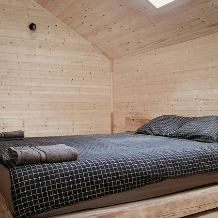 Villa Atputas Baze Ods Lofts Bārta Esterno foto
