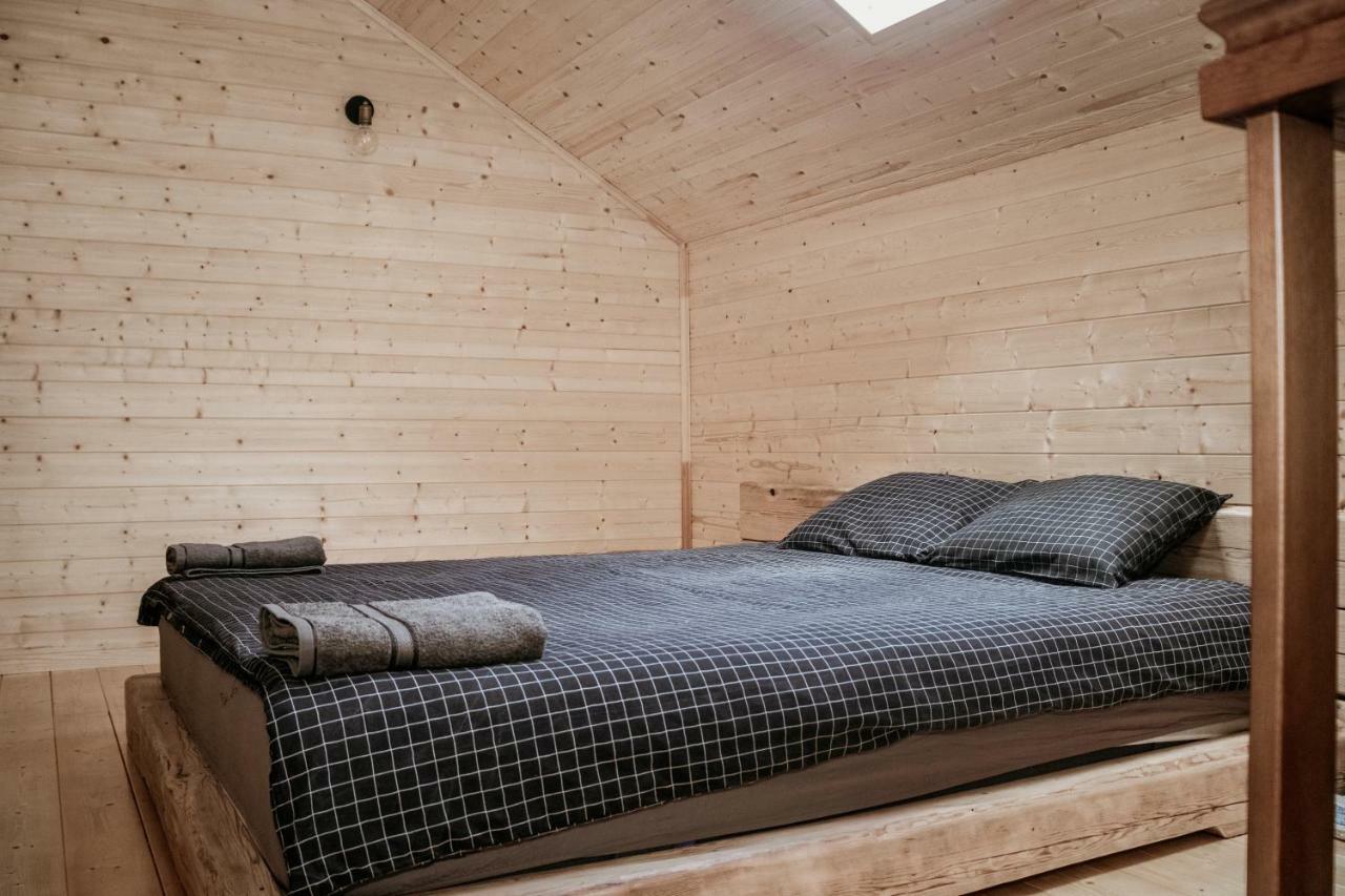 Villa Atputas Baze Ods Lofts Bārta Esterno foto
